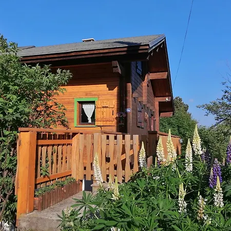 Les Lupins 木屋 埃安